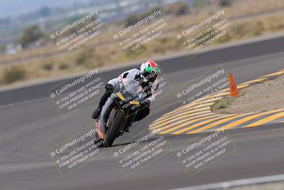 media/Sep-10-2022-SoCal Trackdays (Sat) [[a5bf35bb4a]]/Turn 11 (11am)/